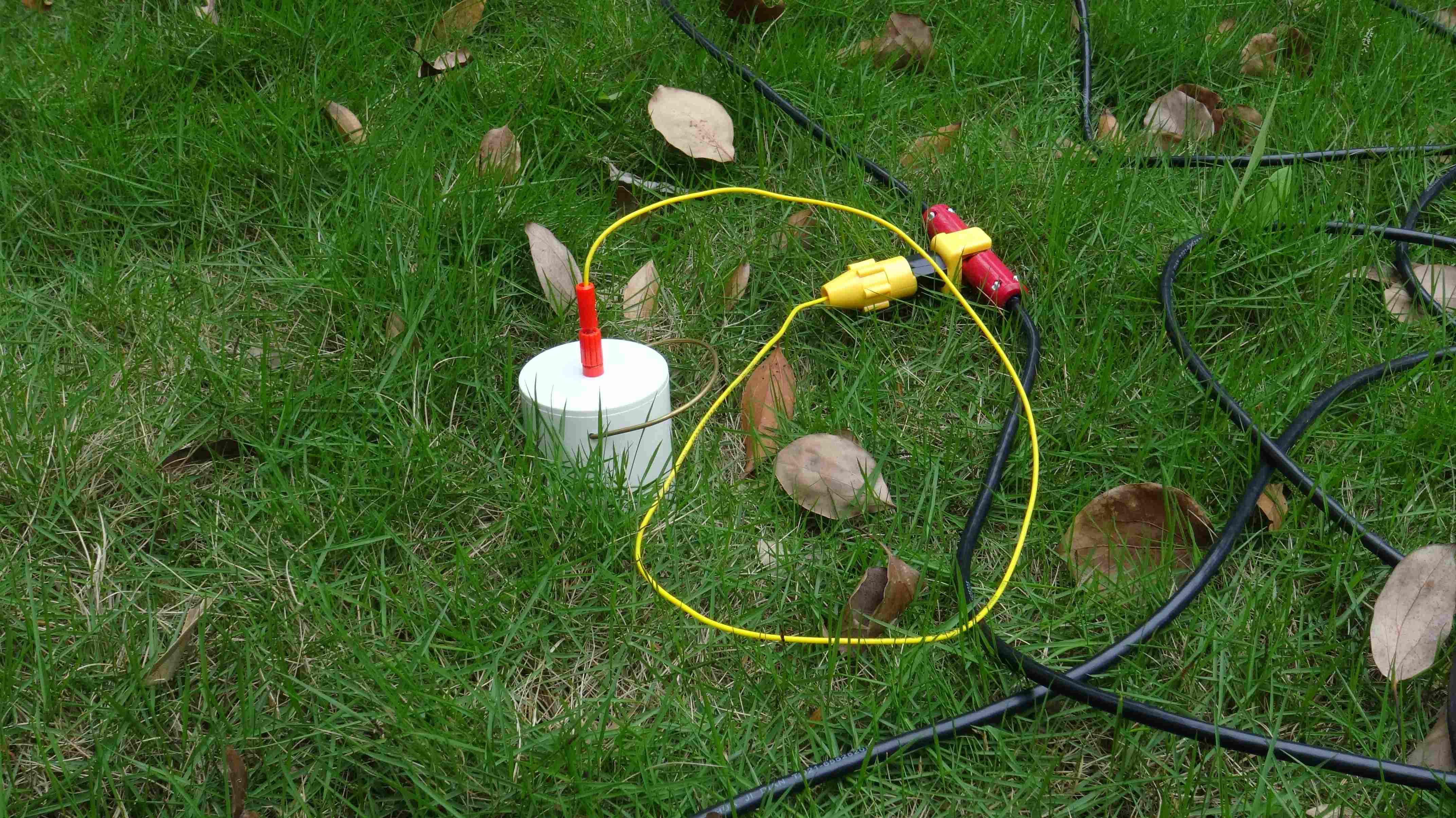 High Power Mineral Detector Multi-Frequency Geophysical Devices Gold Mining Survey Equipment