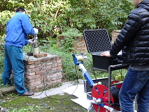 Panoramic borehole inspection camera Application in the old well recovery